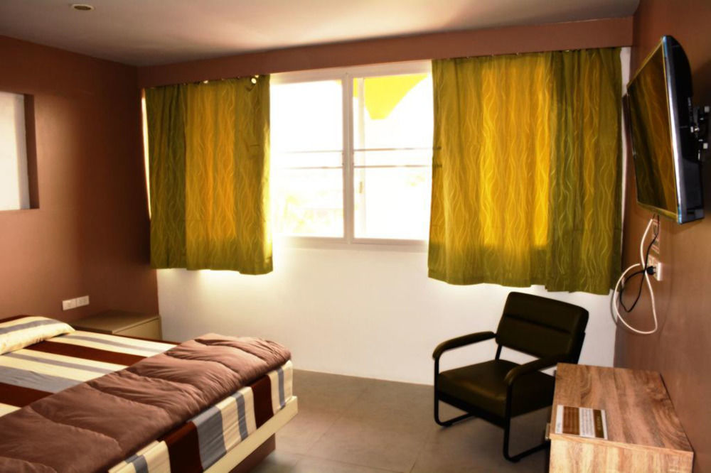 Hotel In Phuket House Zewnętrze zdjęcie